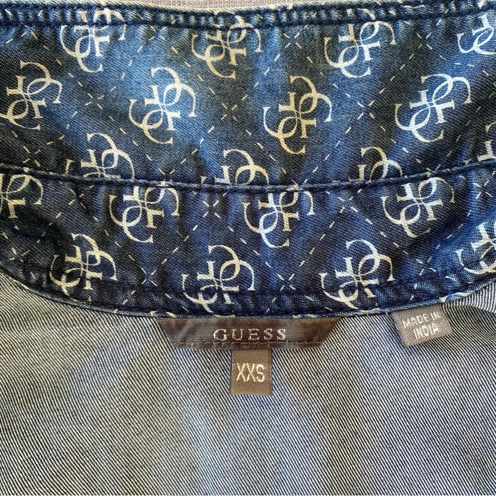 Vintage Guess Y2K Monogram Button-Up Shirt - Size Small - Denim Look - Picture 6 of 14